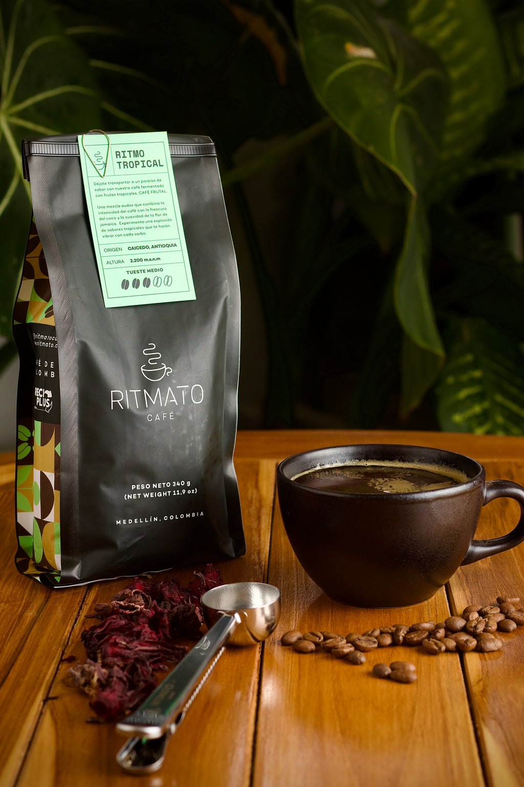 Empaque de Café Ritmato Ritmo Tropical frutal molido 340 g, foto real